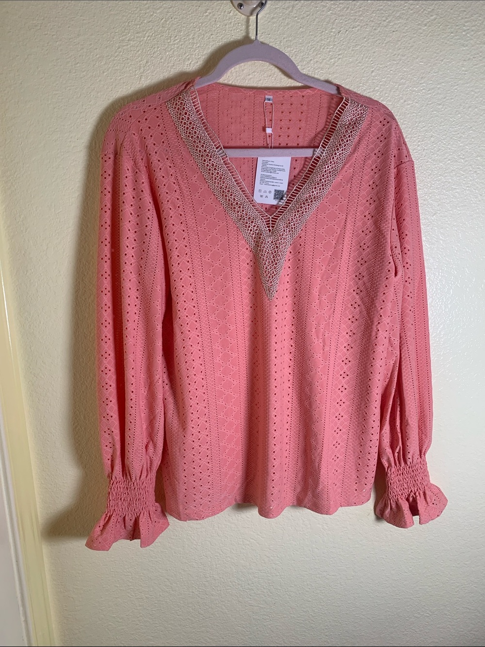 NWT FASHION Women's Coral Eyelet V-Neck Long Sleeve Blouse, Size M